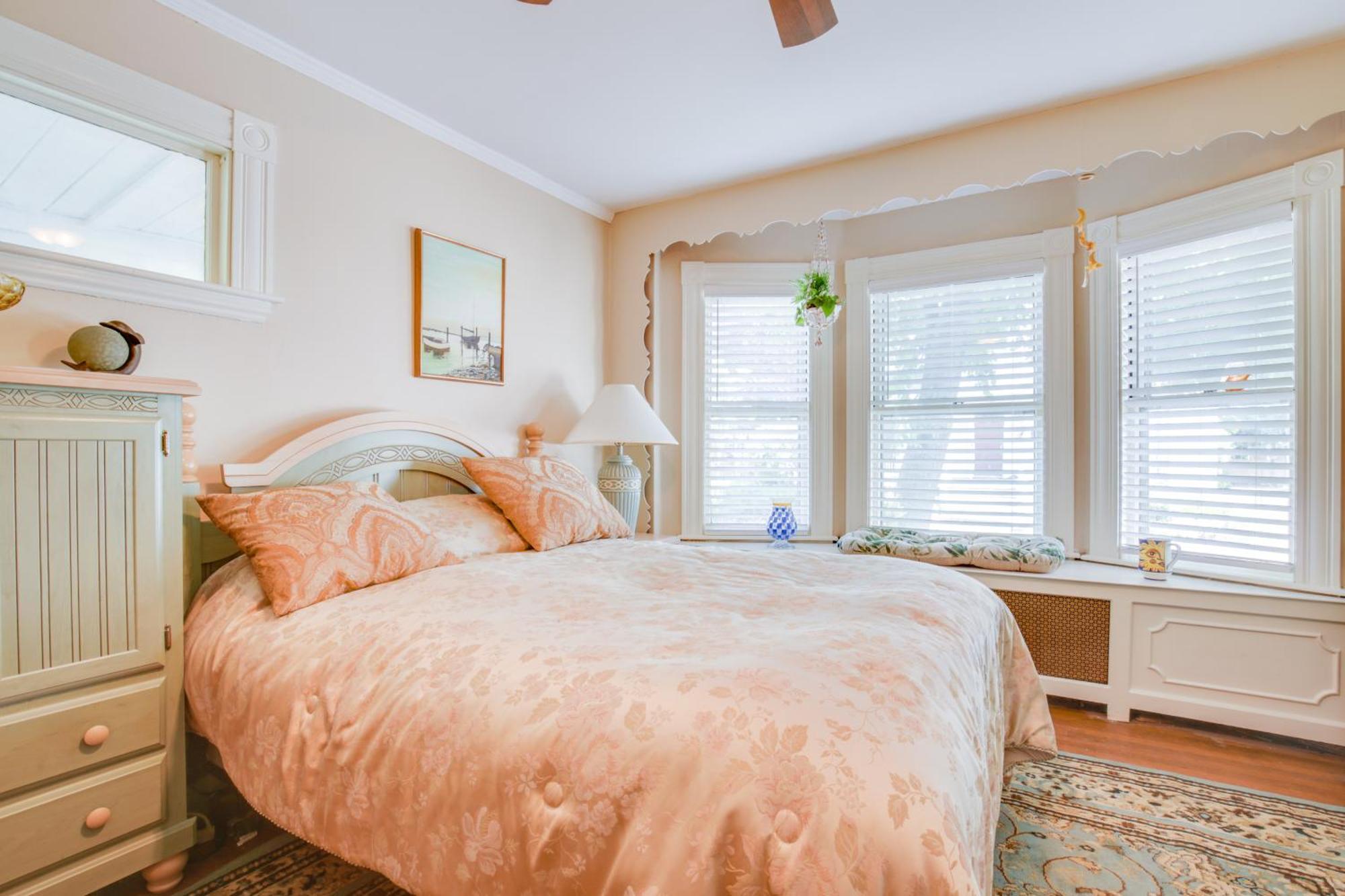 Quaint Beverly Townhome Walk To Beach And Downtown! エクステリア 写真