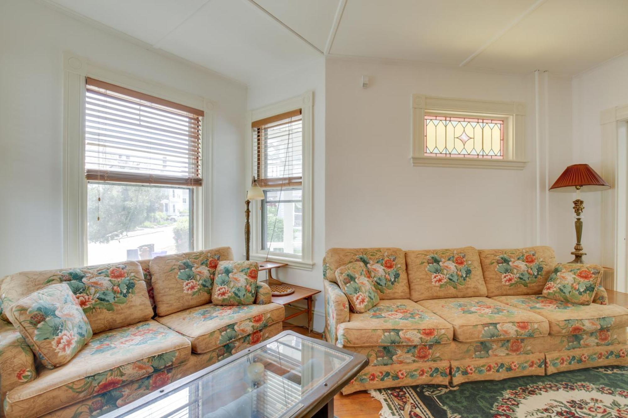Quaint Beverly Townhome Walk To Beach And Downtown! エクステリア 写真